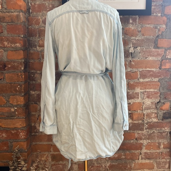 Velvet Heart light denim style button down dress - Picture 4 of 9
